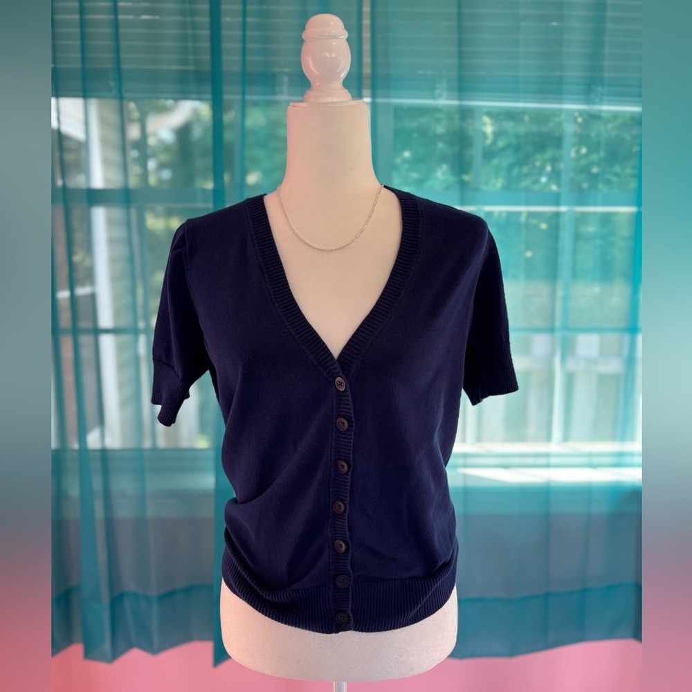 D&Co Short Sleeve Cardigan Bundle in Red, Blue, and Pink Sizes M/L Fall Layering - Picture 2 of 8